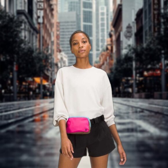 Lululemon Everywhere 1L Sonic Pink/Cacao Belt Bag RARE Fanny Bag Crossbody NWT - Picture 3 of 10
